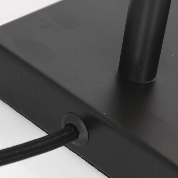 Lampe de table industrielle noir Corby – Image 5